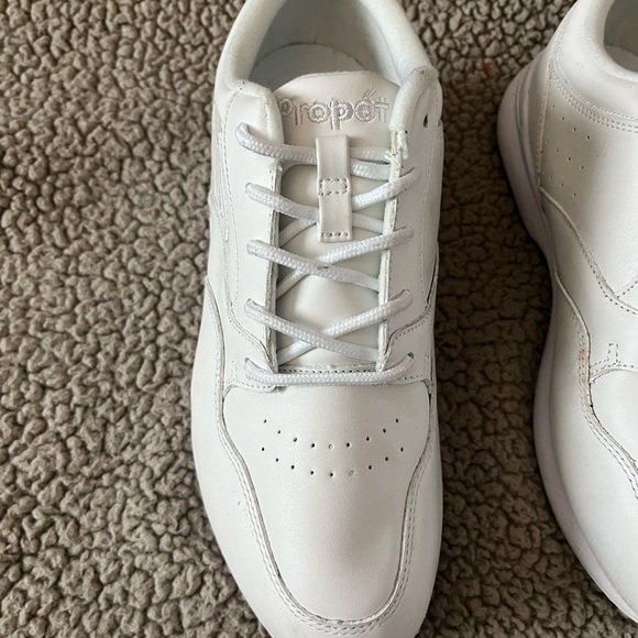 Size 7 Brand new white runners - Picture 3 of 9